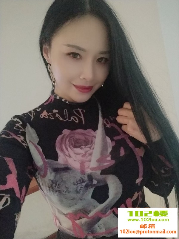 230247qt939v25ummvnvyn.jpg