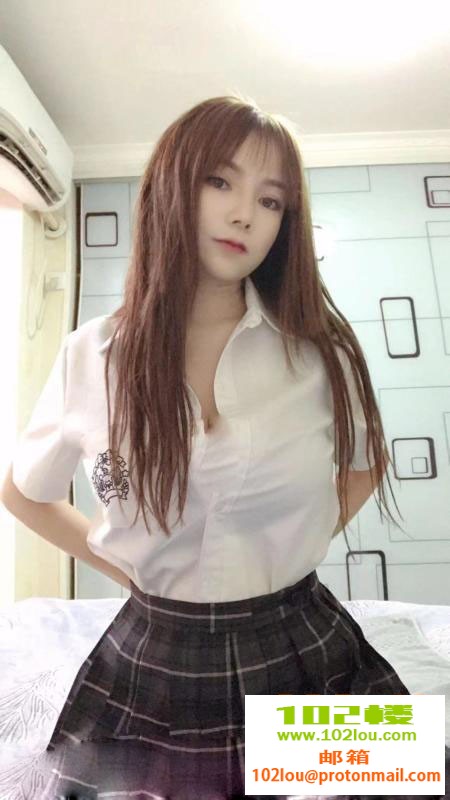 165748ksxkqkn77qt7s1qj.jpg